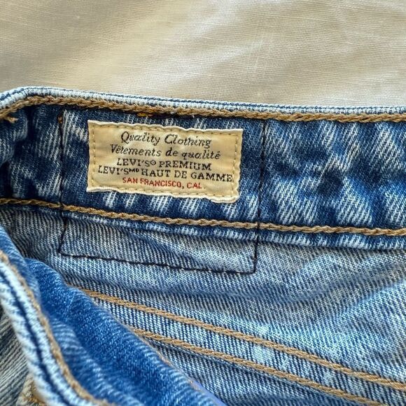 Levi's Low Loose Womens Jeans - size 25w x 32l - Picture 10 of 10